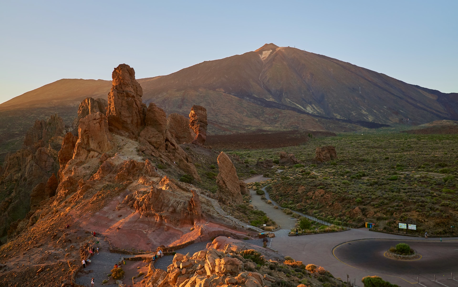 Teide and roque cinchado from the Boca Tauce viewpoint